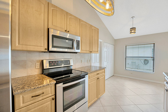 Heather Moore 10926 Kenmore Dr.-19
