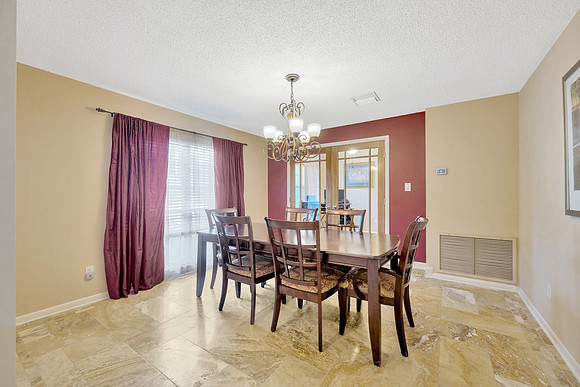 Curt 14918 Northwood Village Ln-15