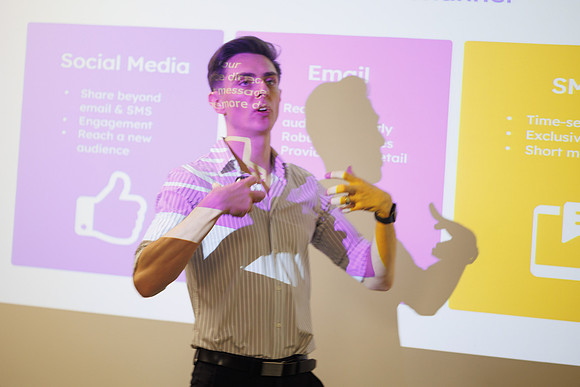 Mega Marketing 2025-312