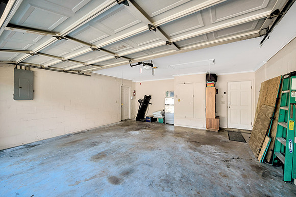 Curt 14918 Northwood Village Ln-1