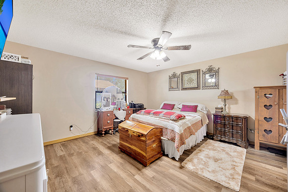 Tyler Carpenter 37404 Orange Valley Ln-15