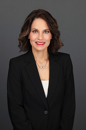 Maria Munoz Headshots-13