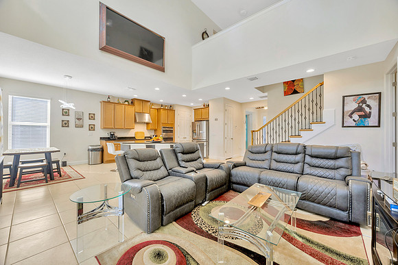 Leeann 9091 Spruce Creek Cir-14