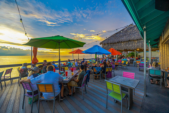 Sams Beach Bar Evening-105