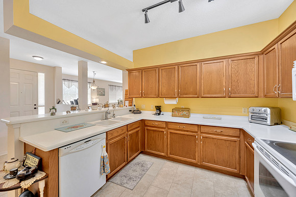 Linda Urban 8137 Ponkan Rd-39