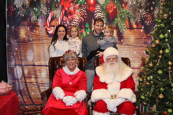 Hunters Green Christmas 2024-11