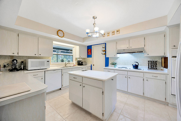 McKenzie 616 Greenbriar Dr.-23