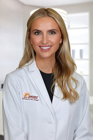 Hanna Stewart 2 Headshot Office Background
