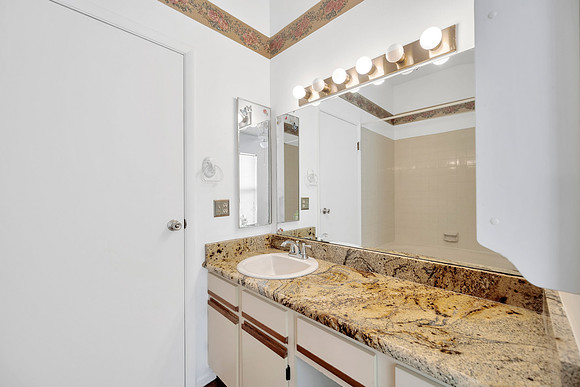 Sean Comito 10322 Turkey Oak Dr-27
