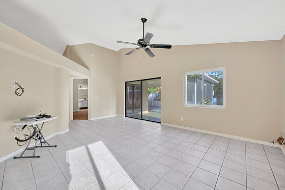 Brownlee Group 4304 Barret Ave-21
