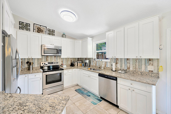 Mary Hayward 20168 SW 80th Pl-37