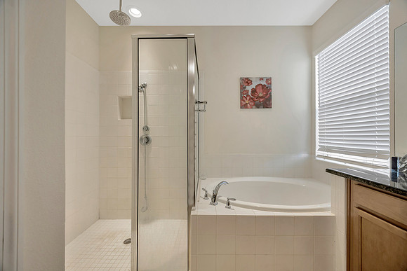 Leeann 9091 Spruce Creek Cir-25