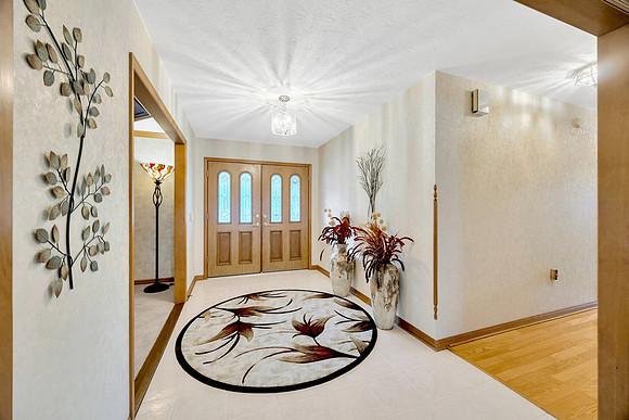 Linda Urban 11 Sycamore Ct. W-52