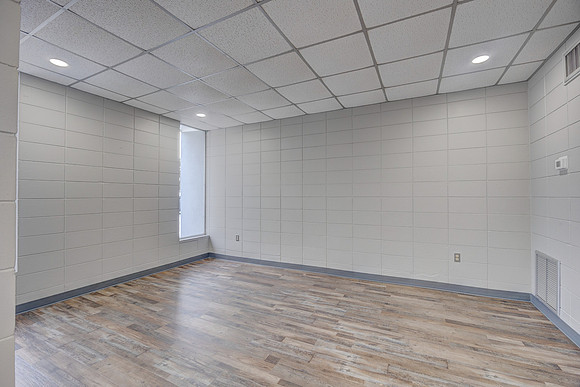Suncoast Skin Leesburg Location 16