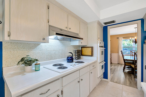 McKenzie 616 Greenbriar Dr.-26