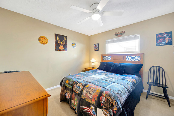 Lynn Davis 1414 Monte Lake Dr.-7